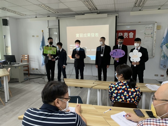 110學年度實習成果發表會42